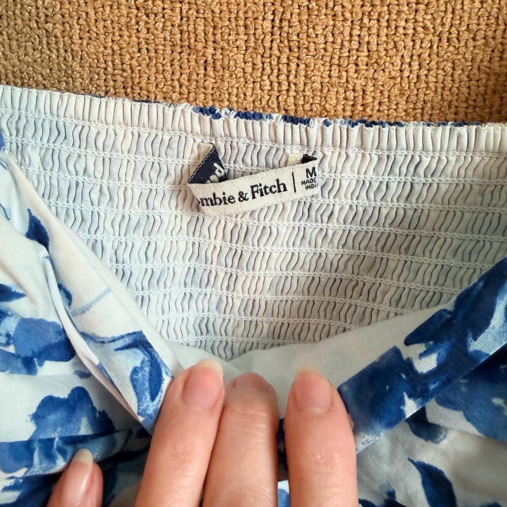 Abercrombie & Fitch Blue and White Floral Mini Dress - Picture 6 of 14